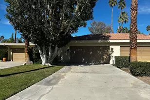 2466 E Oakcrest Dr, Palm Springs, CA 92264 - Photo 2