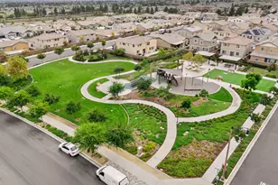 16650 Wyndham Ln, Fontana, CA 92336 - Photo 30