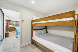 130 W Racquet Club Rd, Palm Springs, CA 92262 - Photo 32