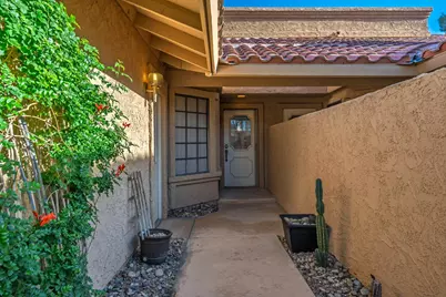 41022 Woodhaven Drive E, Palm Desert, CA 92211 - Photo 4