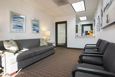 2825 E Tahquitz Canyon Way E, Palm Springs, CA 92262 - Photo 10