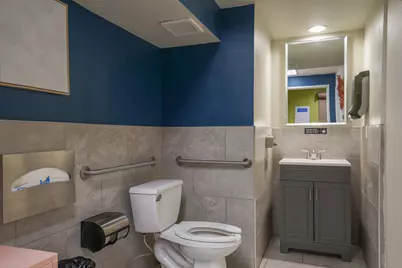 2825 E Tahquitz Canyon Way E, Palm Springs, CA 92262 - Photo 22