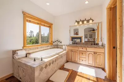 39737 Flicker Road, Fawnskin, CA 92333 - Photo 32