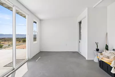 2071 Border Avenue, Joshua Tree, CA 92252 - Photo 22