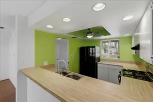 453 E Via Escuela, Palm Springs, CA 92262 - Photo 12