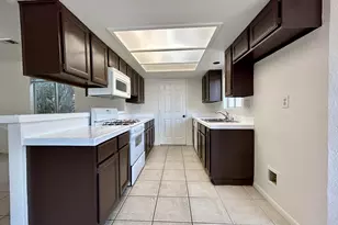 30608 Avenida Maravilla, Cathedral City, CA 92234 - Photo 2