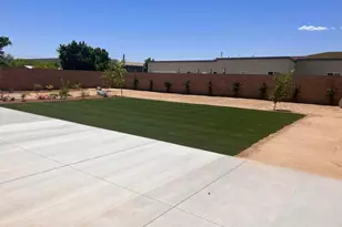 67105 Mission Dr, Cathedral City, CA 92234 - Photo 4