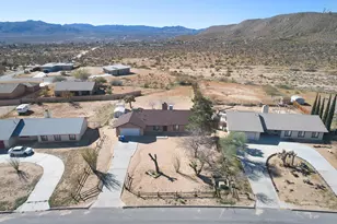 58859 Campero Dr, Yucca Valley, CA 92284 - Photo 4