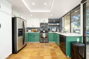 298 San Vincente Cir, Palm Desert, CA 92260 - Photo 10