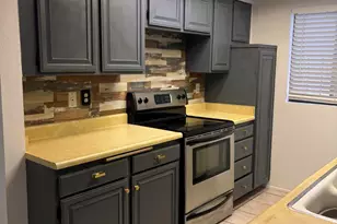 1411 N Sunrise Way, Palm Springs, CA 92262 - Photo 2