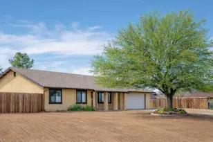 4934 Fortuna Ct, Yucca Valley, CA 92284 - Photo 2