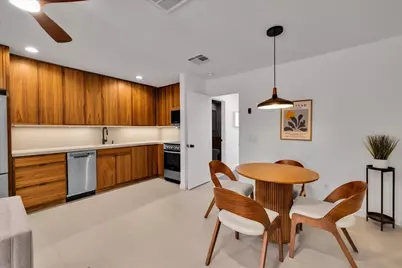 470 S Calle Encilia #B14, Palm Springs, CA 92262 - Photo 4