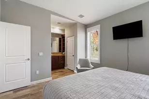 1018 Villorrio Dr N, Palm Springs, CA 92262 - Photo 16