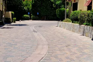 1018 Villorrio Dr N, Palm Springs, CA 92262 - Photo 40