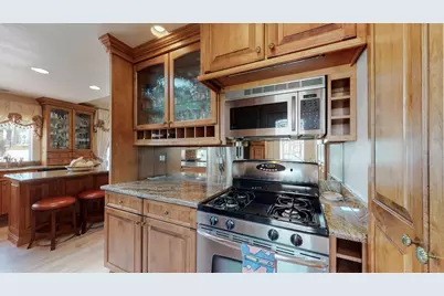 38960 Kilimanjaro Drive, Palm Desert, CA 92211 - Photo 10