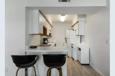 351 N Hermosa Drive #4B2, Palm Springs, CA 92262 - Photo 10