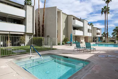 261 E La Verne Way #H, Palm Springs, CA 92264 - Photo 2