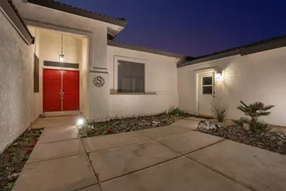 45180 Debbie Drive, La Quinta, CA 92253 - Photo 2