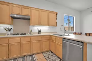 45180 Debbie Dr, La Quinta, CA 92253 - Photo 8