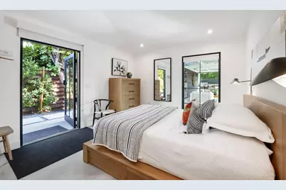 470 E Avenida Olancha #B, Palm Springs, CA 92264 - Photo 8