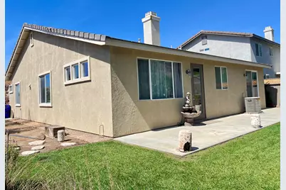 11669 Minckler Circle, Yucaipa, CA 92399 - Photo 6