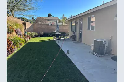 11669 Minckler Circle, Yucaipa, CA 92399 - Photo 8