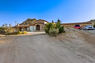 56245 Cobalt Rd, Yucca Valley, CA 92284 - Photo 2
