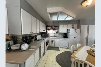 69300 Fairway Drive, Desert Hot Springs, CA 92241 - Photo 12