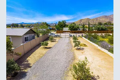 11229 San Jacinto Street, Morongo Valley, CA 92256 - Photo 26