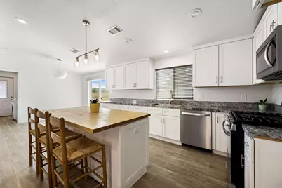 11229 San Jacinto Street, Morongo Valley, CA 92256 - Photo 8