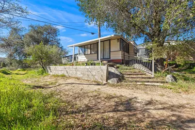 18565 Keyes Drive, Banning, CA 92220 - Photo 6