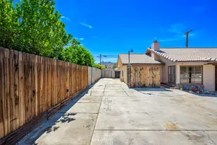 3933 E Calle San Antonio, Palm Springs, CA 92264 - Photo 52