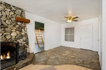 3933 E Calle San Antonio, Palm Springs, CA 92264 - Photo 16