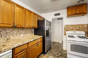 3933 E Calle San Antonio, Palm Springs, CA 92264 - Photo 24