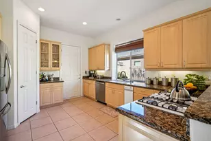 64 Paris Way, Rancho Mirage, CA 92270 - Photo 10