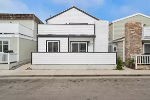 204 David Dr, Newport Beach, CA 92663 - Photo 1