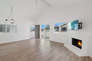 204 David Dr, Newport Beach, CA 92663 - Photo 2