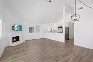 204 David Dr, Newport Beach, CA 92663 - Photo 2