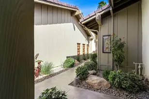 202 Green Mountain Dr, Palm Desert, CA 92211 - Photo 14