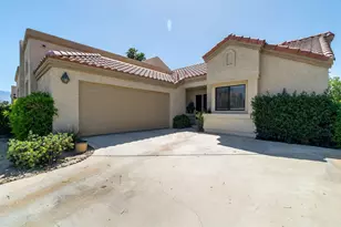 41451 Kansas St, Palm Desert, CA 92211 - Photo 2