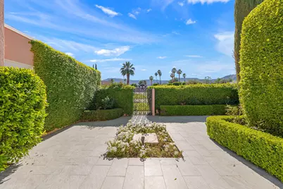 47186 El Agadir, Palm Desert, CA 92260 - Photo 2