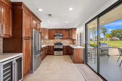 109 Torremolinos Drive, Rancho Mirage, CA 92270 - Photo 12