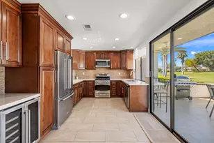 109 Torremolinos Dr, Rancho Mirage, CA 92270 - Photo 12