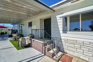 73211 Broadmoor Dr, Thousand Palms, CA 92276 - Photo 6