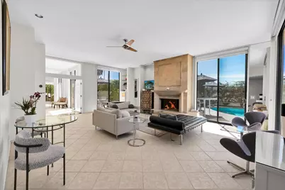 130 W Racquet Club Road #419, Palm Springs, CA 92262 - Photo 2