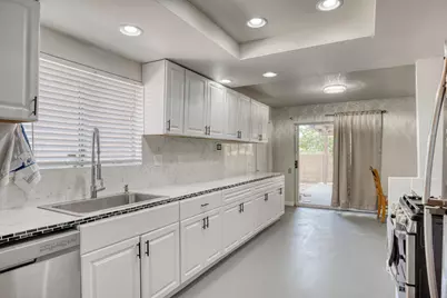 8588 Taft Court, Yucca Valley, CA 92284 - Photo 10