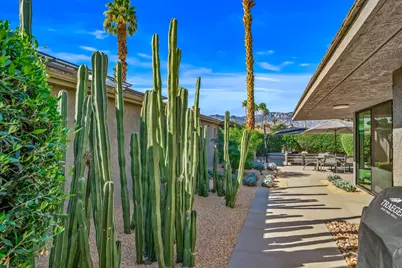 8 Dartmouth Drive, Rancho Mirage, CA 92270 - Photo 72