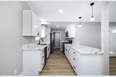 65860 Acoma Avenue, Desert Hot Springs, CA 92240 - Photo 4