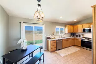 6698 Galleta Ave, Twentynine Palms, CA 92277 - Photo 10