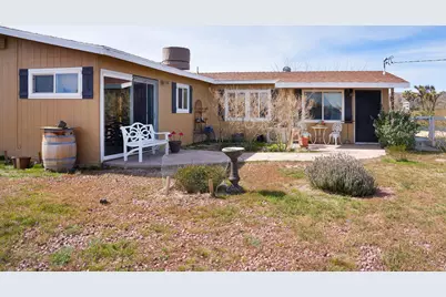 1588 Old Woman Springs Road, Yucca Valley, CA 92284 - Photo 8